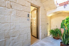 Via Cota 24