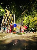 Scarletz KLCC By Arman
