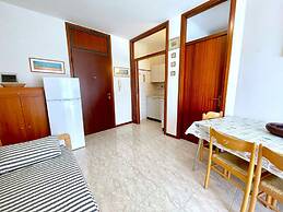 5-person Stay by the Beach