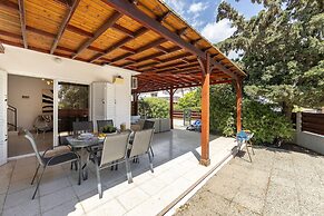 Larnaca Seaside Villa Marina 44