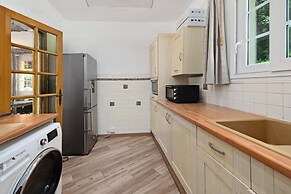 Villa in Flayosc With Private Pool