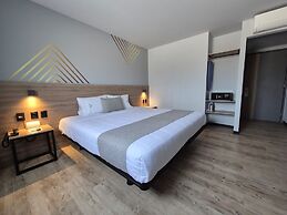 Avanta Hotel & Villas