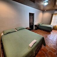Palmerola Inn