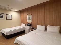 FILM37.2HOTEL