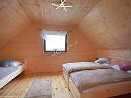 Cottage in Plesna Near Sandy Beach