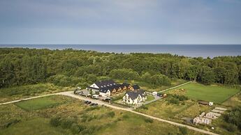 Cottage in Plesna Near Sandy Beach