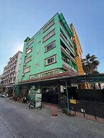 Green Hotel