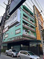 Green Hotel