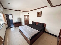 Green Hotel