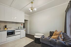 Aroha Motel