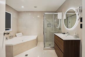 Aroha Motel