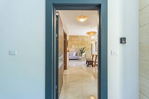 Glow Studios & Apartments in Batroun