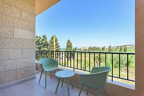 Glow Studios & Apartments in Batroun