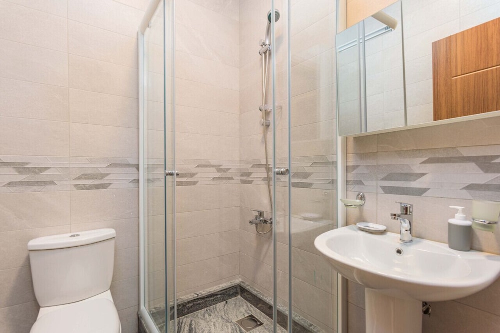 Glow Studios & Apartments in Batroun