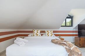 Glow Studios & Apartments in Batroun