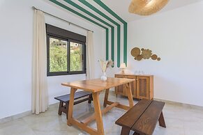 Glow Studios & Apartments in Batroun
