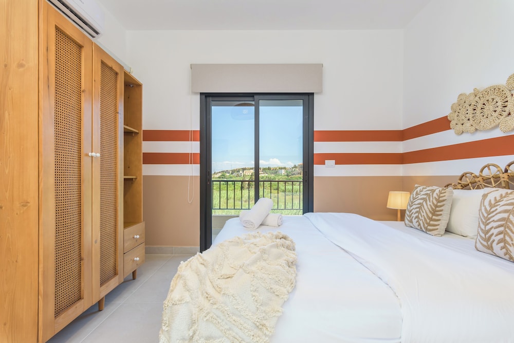 Glow Studios & Apartments in Batroun