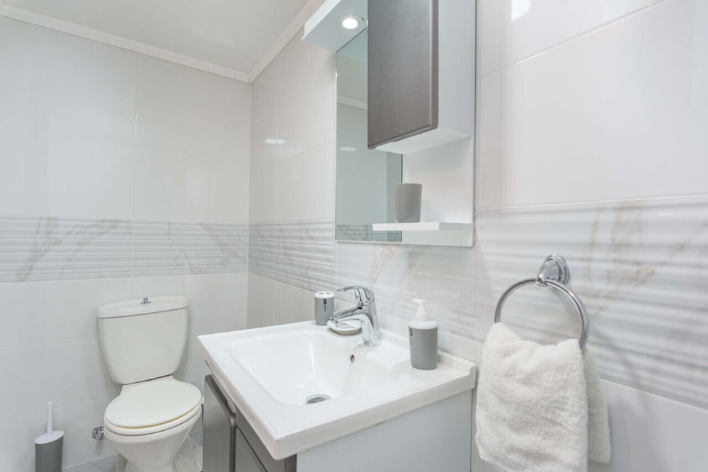 Glow Studios & Apartments in Batroun