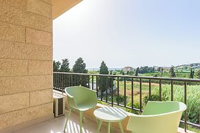 Glow Studios & Apartments in Batroun