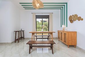 Glow Studios & Apartments in Batroun