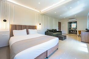 Philia Center Suites