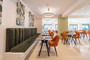 Philia Center Suites