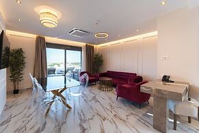 Philia Center Suites