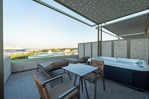 Philia Center Suites