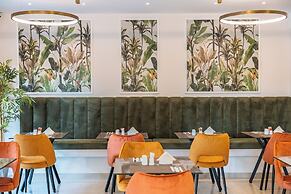 Philia Center Suites