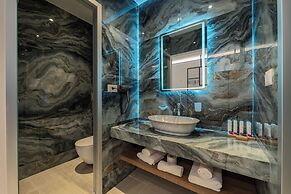 Philia Center Suites