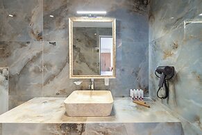 Philia Center Suites