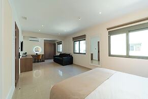 Philia Center Suites