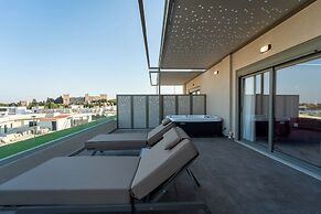 Philia Center Suites