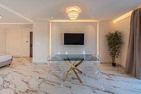 Philia Center Suites
