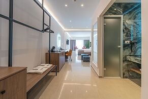Philia Center Suites