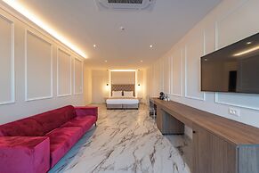 Philia Center Suites