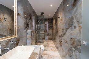 Philia Center Suites