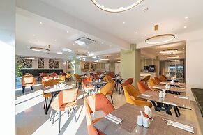 Philia Center Suites