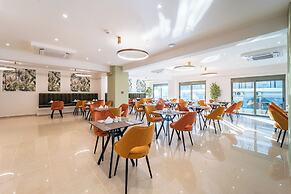 Philia Center Suites