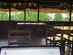Bwana Tembo Safari Camp