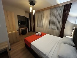 Mayavera Otel