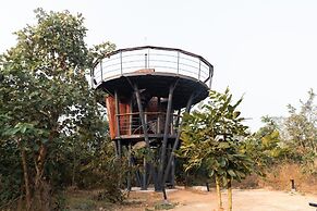 Outpost 12 - A Sinali Experience - Kanha
