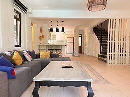 Burla Villa Çalış