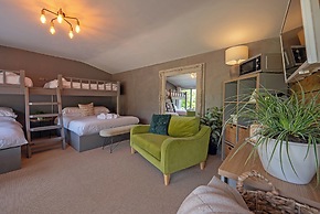 Lavender Lodge