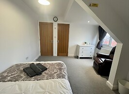 Construction Crew Quarters:5brfree Wifi & Parking