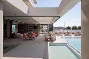 Avant Blue Boutique Hotel