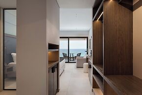 Avant Blue Boutique Hotel