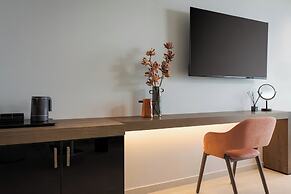 Avant Blue Boutique Hotel