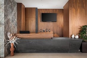 Avant Blue Boutique Hotel
