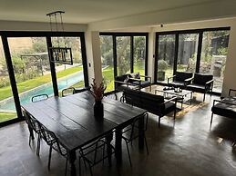 w Elegant 7BR Home w Pool in Santa Eualia